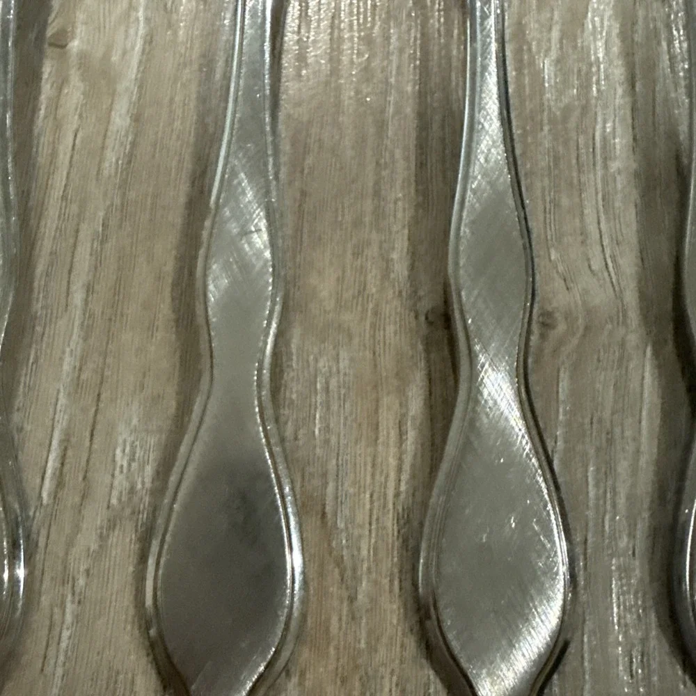 Oneida TWILIGHT Dinner Forks Set Of 4 1881 Rogers Ltd Stainless Flatware VINTAGE